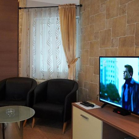 Hotel Vila Ivankovic Buna Bagian luar foto