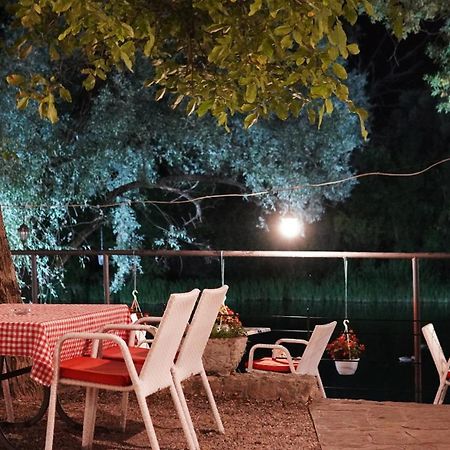Hotel Vila Ivankovic Buna Bagian luar foto