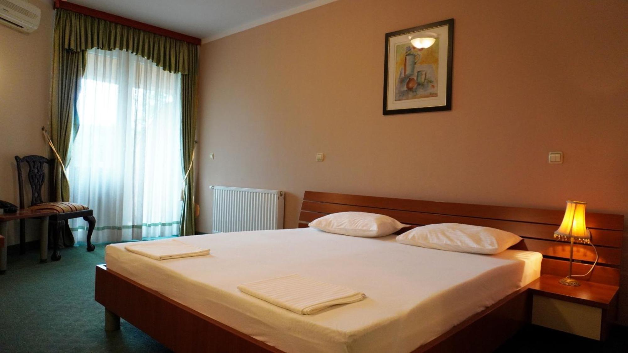 Hotel Vila Ivankovic Buna Bagian luar foto