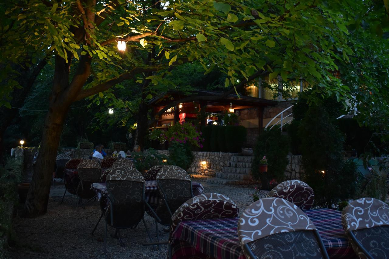 Hotel Vila Ivankovic Buna Bagian luar foto