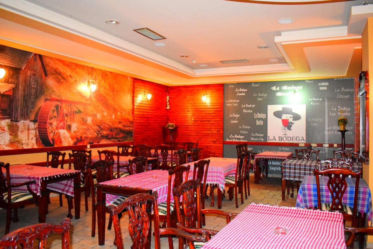 Hotel Vila Ivankovic Buna Bagian luar foto